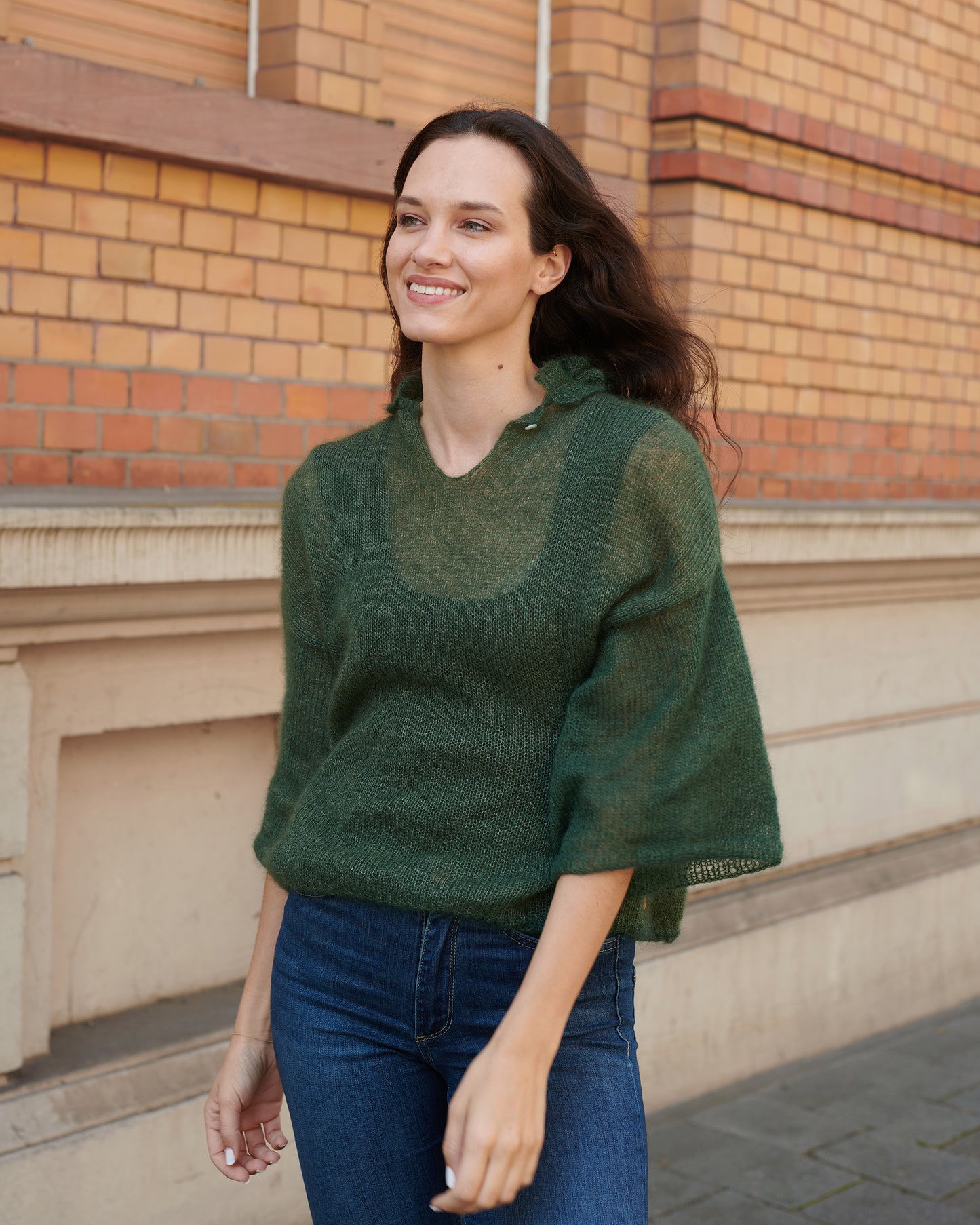 Handgefertigter Mohair Pullover FRIDA mit Rüschenkragen